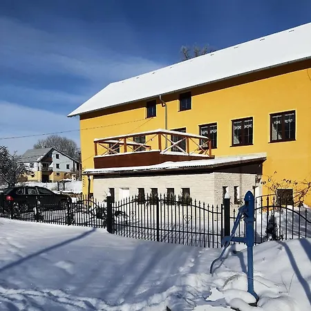 Apartmany-zamecka Restaurace Apartment