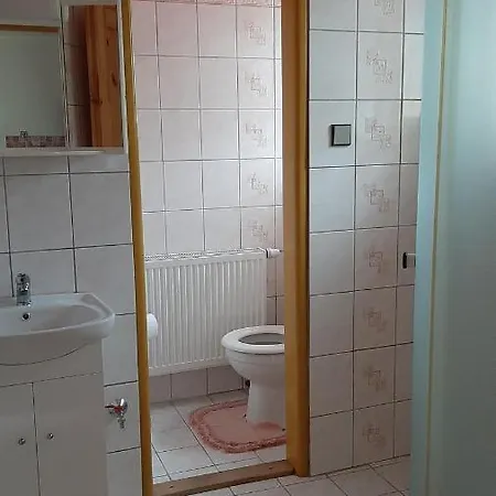 Apartmany-zamecka Restaurace * Jindrichovice