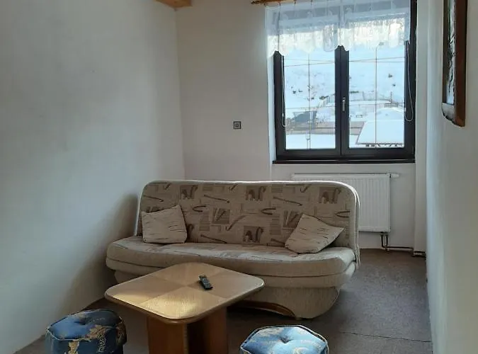 Apartmany-zamecka Restaurace * Jindrichovice