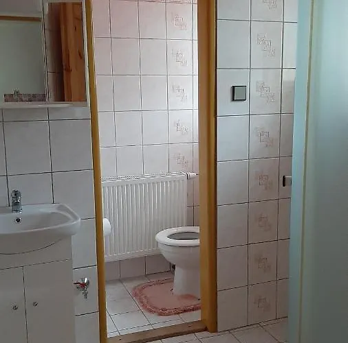Apartmány-zámecká Restaurace * Jindřichovice