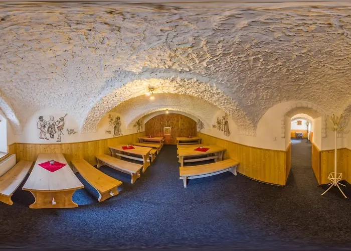 Lägenhet Apartmany-zamecka Restaurace Jindrichovice