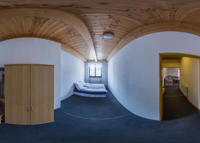 Lägenhet Apartmany-zamecka Restaurace Jindrichovice